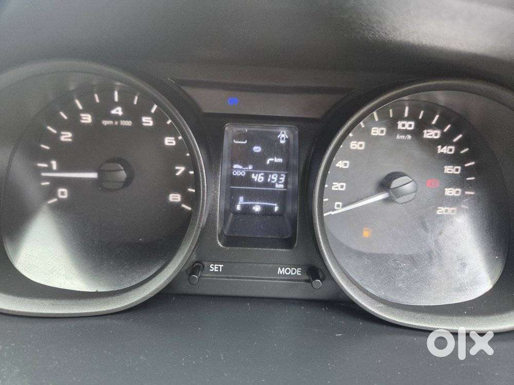Tata Tiago Xe, 2016, Petrol