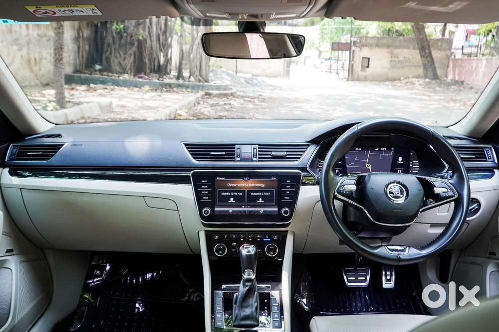 Skoda Superb 2.0 Tsi At L&k, 2023, Petrol
