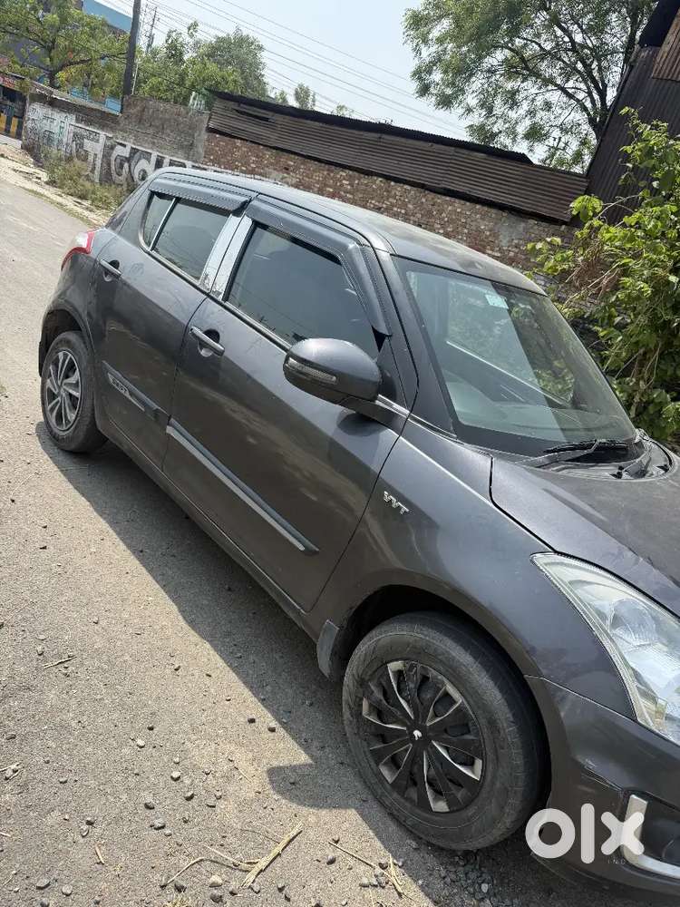 Maruti Suzuki Swift 2015 Cng & Hybrids 70000 Km Driven