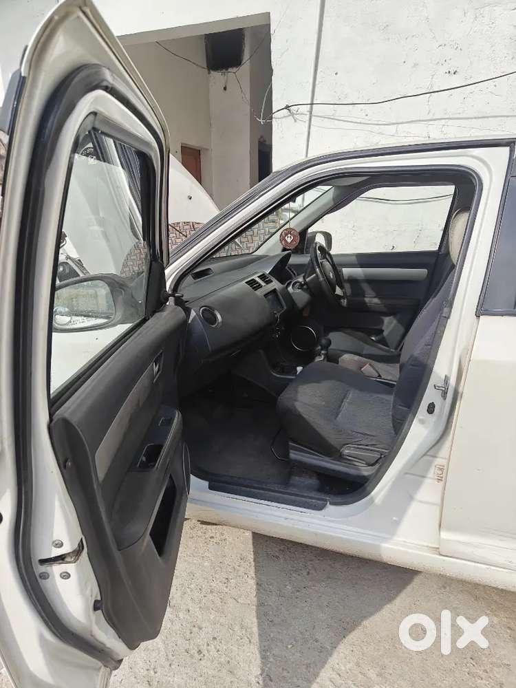 Maruti Suzuki Swift 2010 Diesel 140000 Km Driven