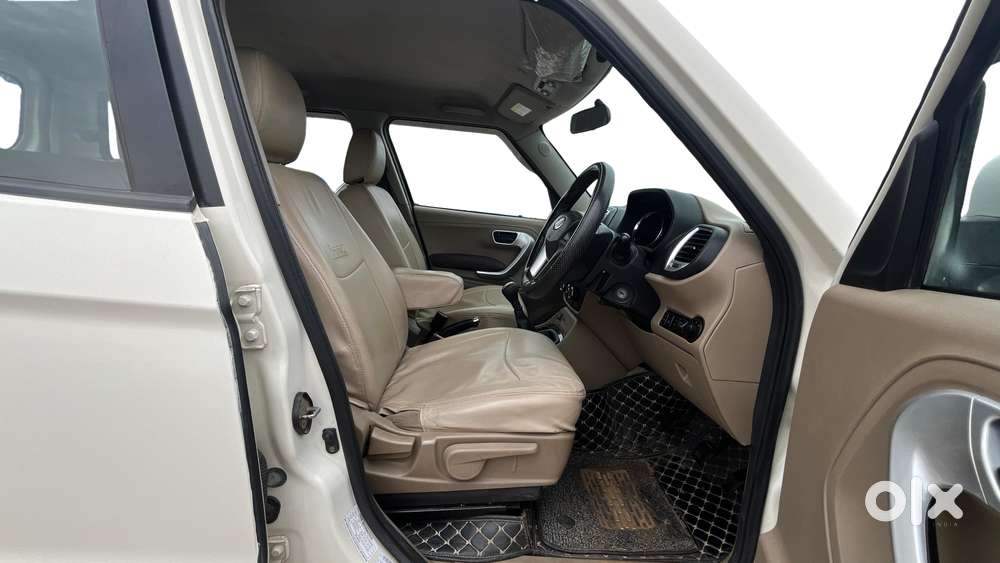 Mahindra Tuv 300 Mhawk100 T8, 2018, Diesel