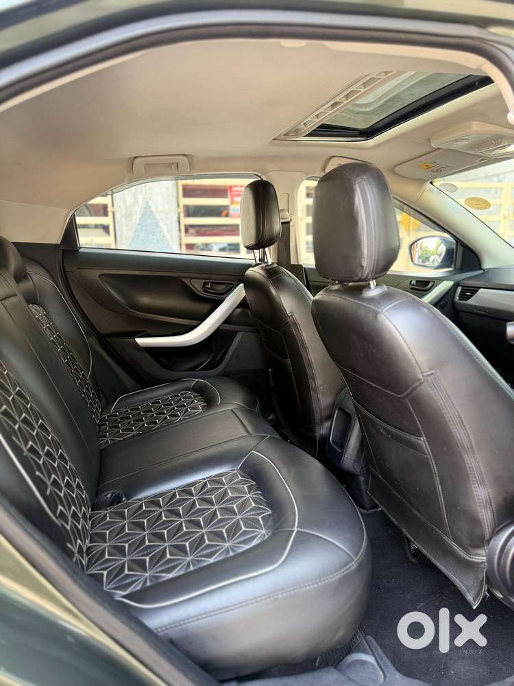 Tata Nexon 1.5 Revotorq Xma Plus (s) Amt, 2023, Diesel