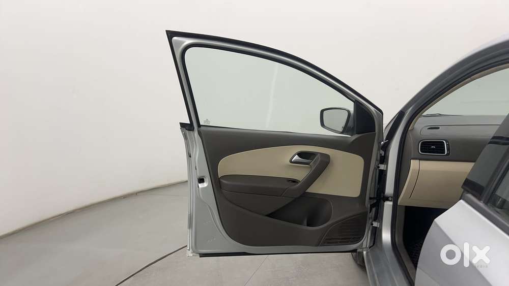 Volkswagen Vento 2010-2013 Petrol Highline, 2014, Petrol