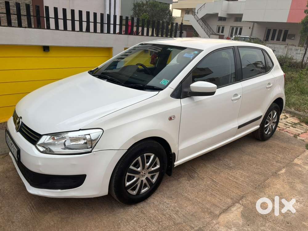 Volkswagen Polo Petrol Manual 2010