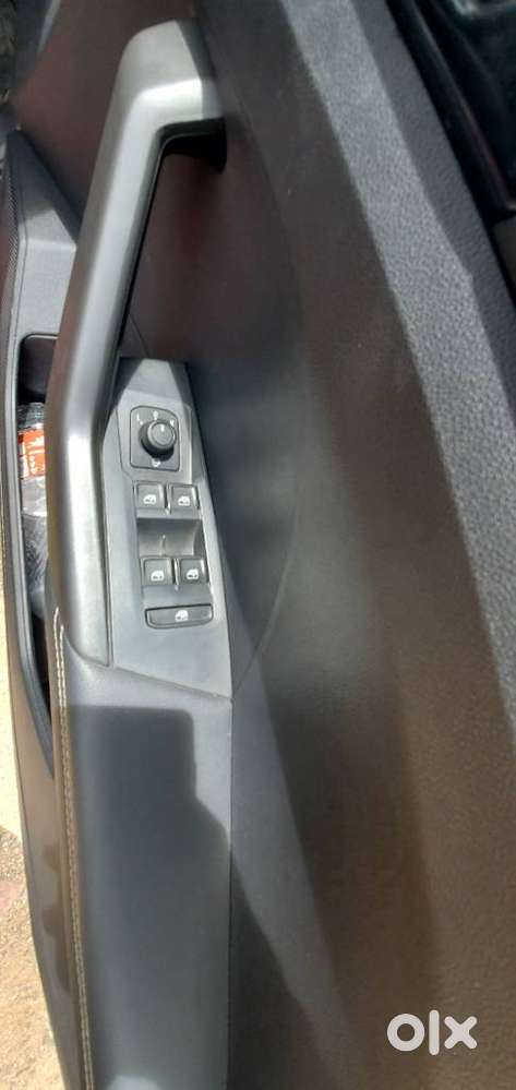 Volkswagen Taigun 1.0 Gt Line At, 2025, Petrol