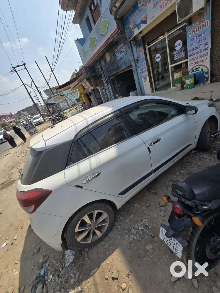 Hyundai Asta Top I20 2015 Car