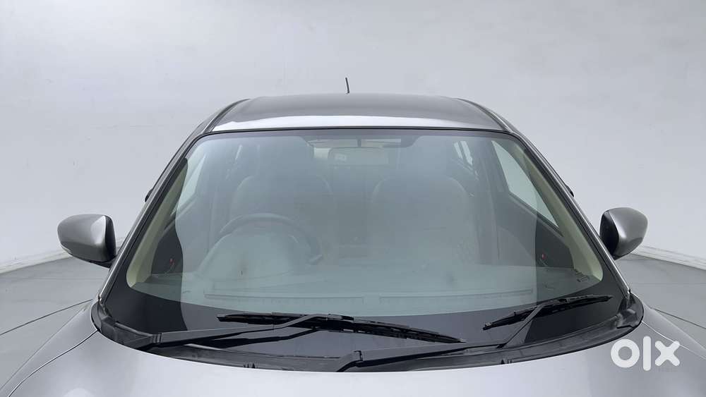 Maruti Suzuki Dzire Vxi Ags, 2021, Petrol