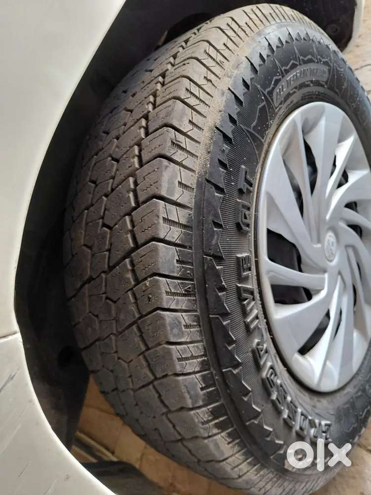 Mahindra Tuv 300 2016