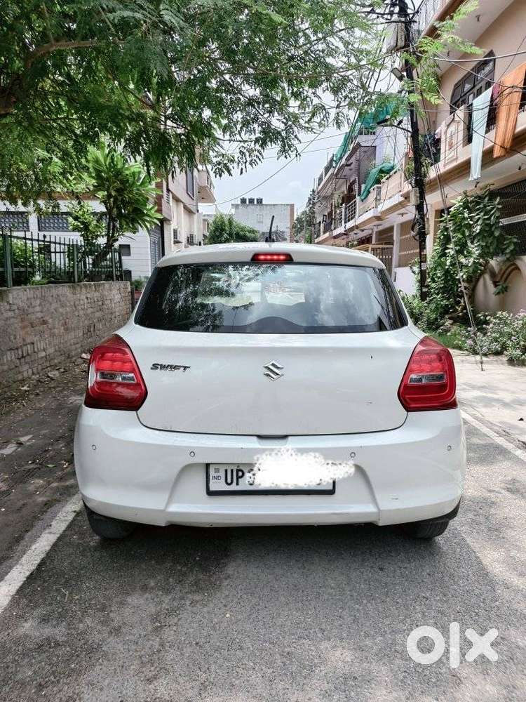 Maruti Suzuki Swift Vxi + Manual, 2022, Petrol