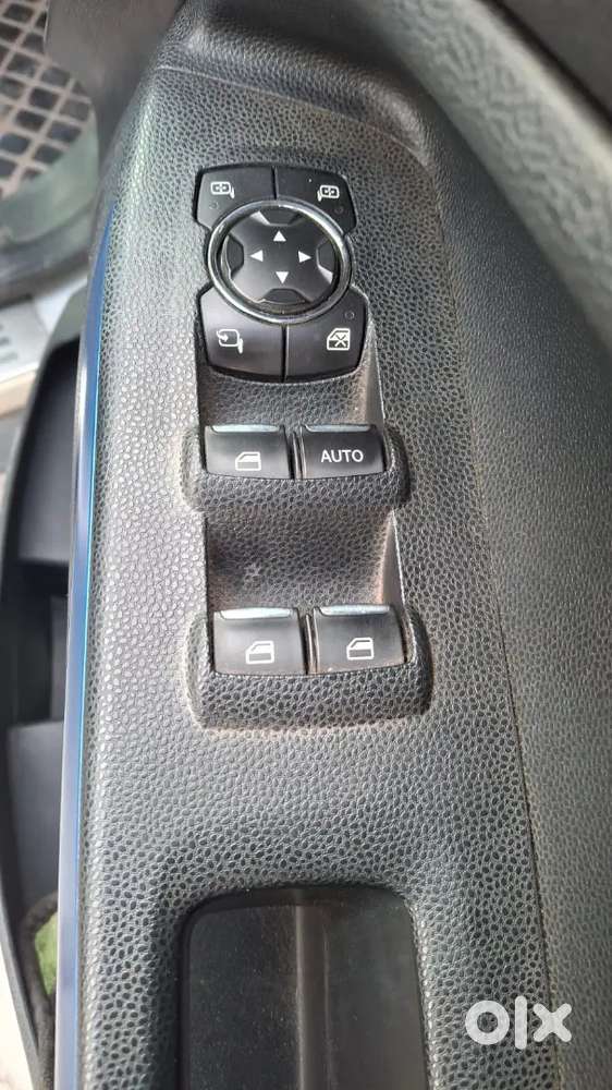 Ford Ecosport Signature 2018 (sunroof) Cng
