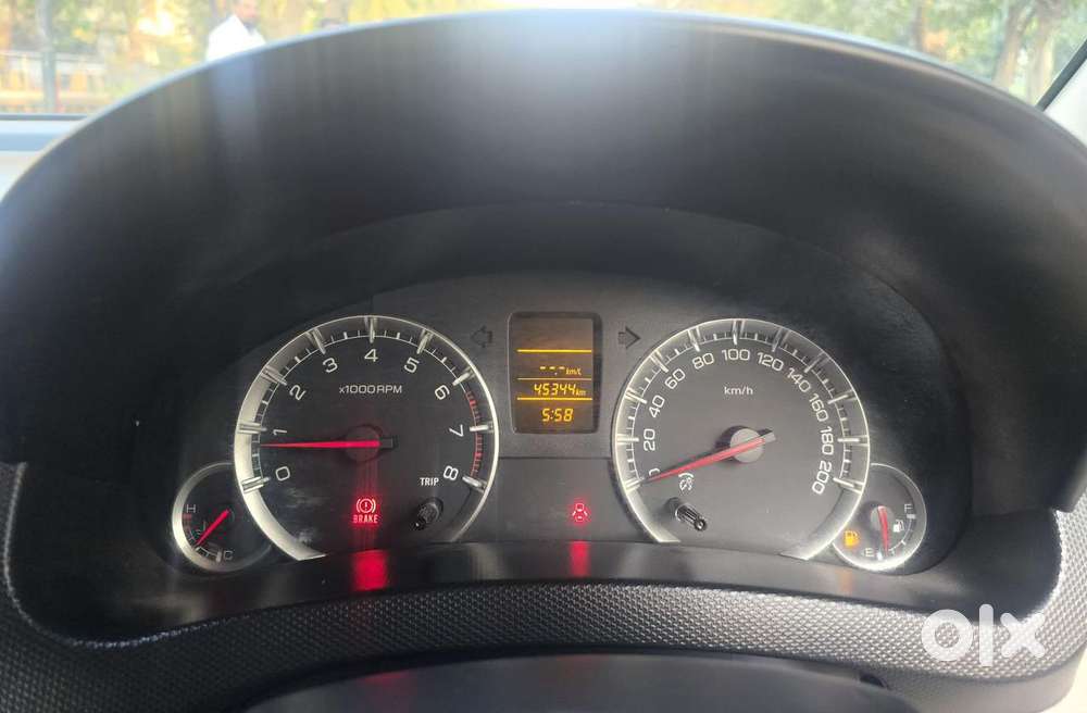 Maruti Suzuki Swift Dzire 1.3 Vxi, 2014