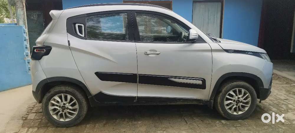 Mahindra Kuv100