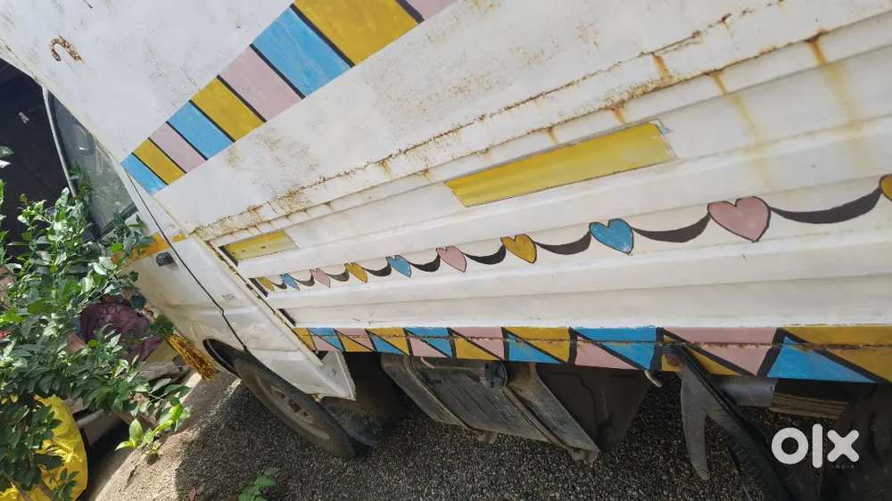 Ashok Leyland Stile 2014