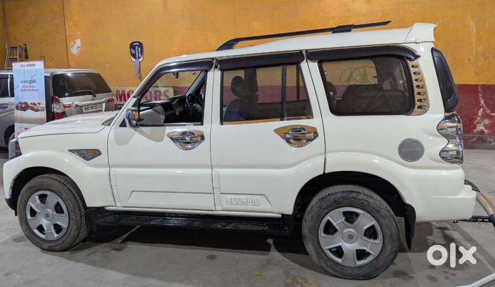Mahindra Scorpio S4, 2016, Diesel