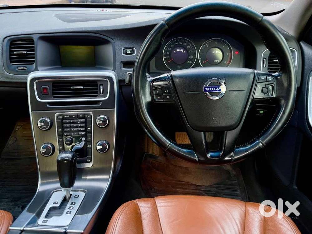 Volvo S60 Kinetic D3, 2012, Diesel