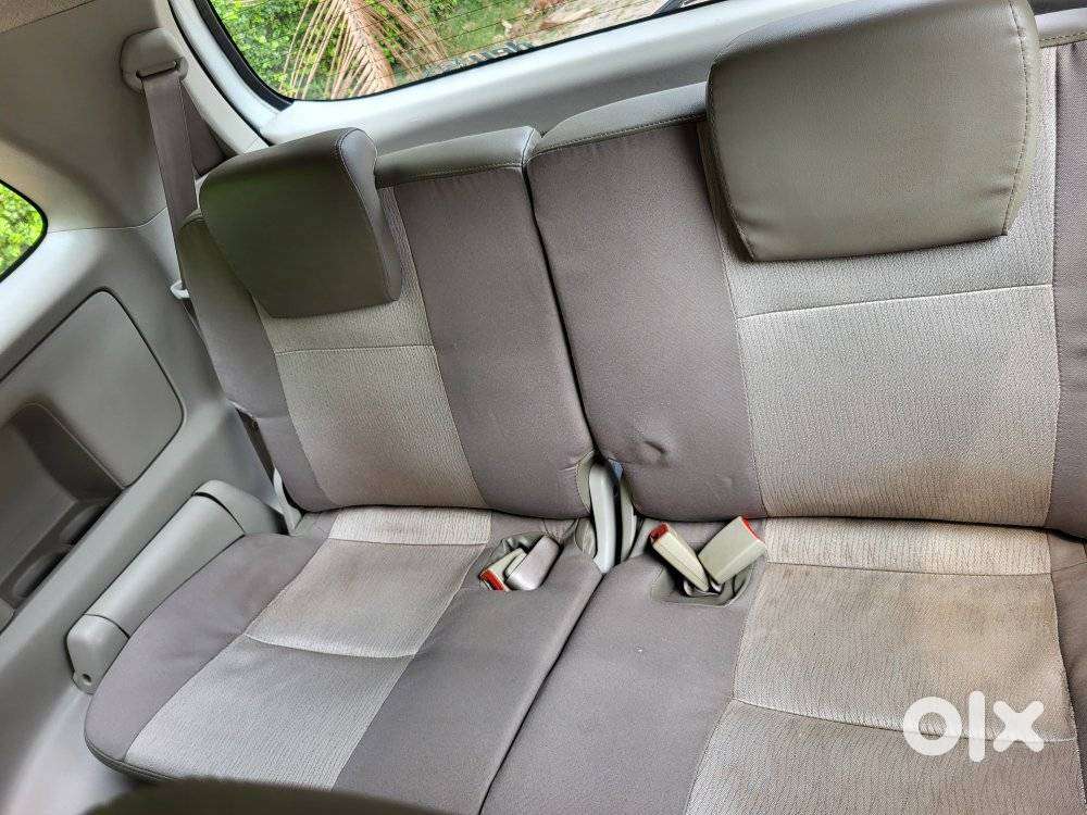 Toyota Innova 2.5 G (diesel) 8 Seater, 2013, Diesel