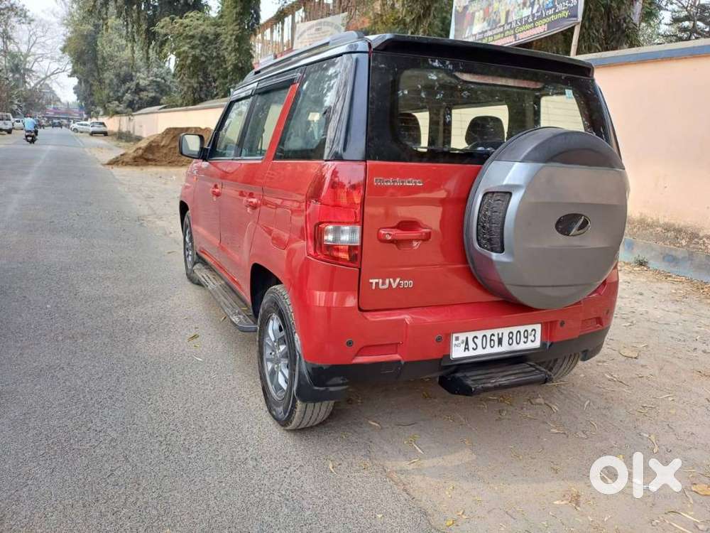 Mahindra Tuv 300