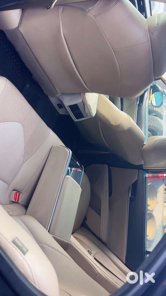 Toyota Camry Hybrid 2020