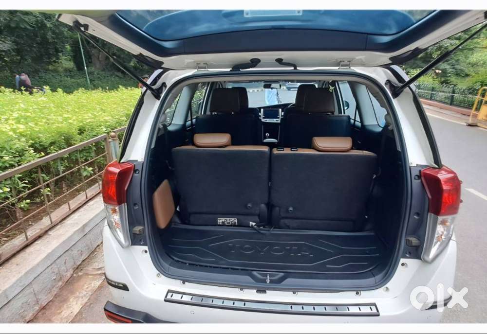 Toyota Innova Crysta Zx Automatic  Single Owner  Toyota Service Hist