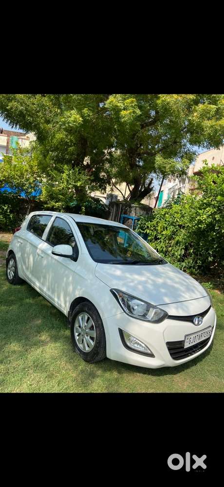 Hyundai I20 2012 Cng & Hybrids Well Maintained