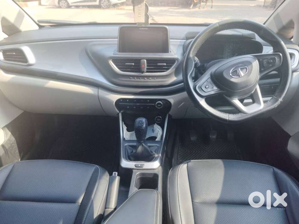 Tata Altroz Xz Plus (s), 2022, Petrol