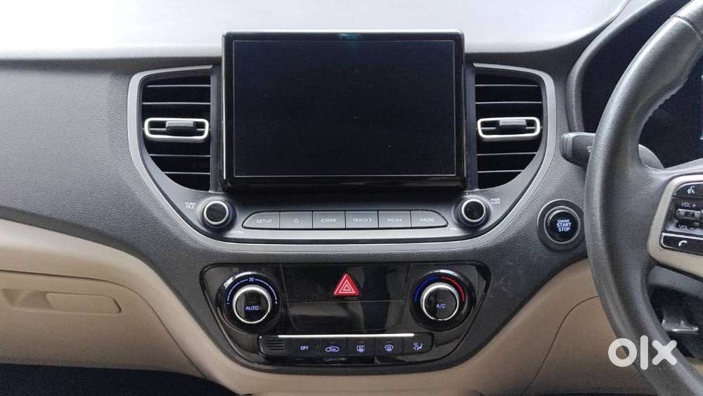 Hyundai Verna 1.5 Sx Ivt, 2022, Petrol