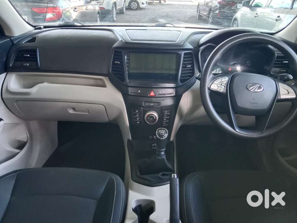 Mahindra Xuv300 W8 Option Dual Tone Diesel, 2021, Diesel
