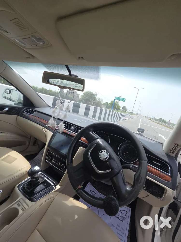 Skoda Superb Elegance 2013 Diesel Automatic
