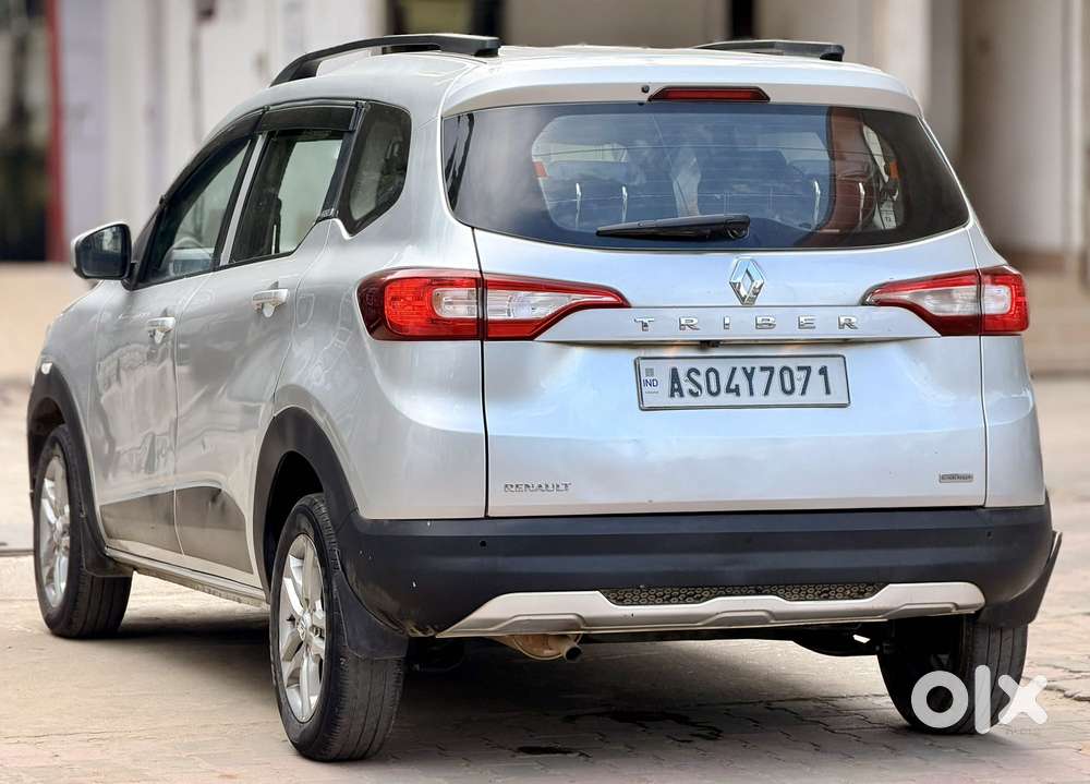 Renault Triber Rxz, 2021, Petrol