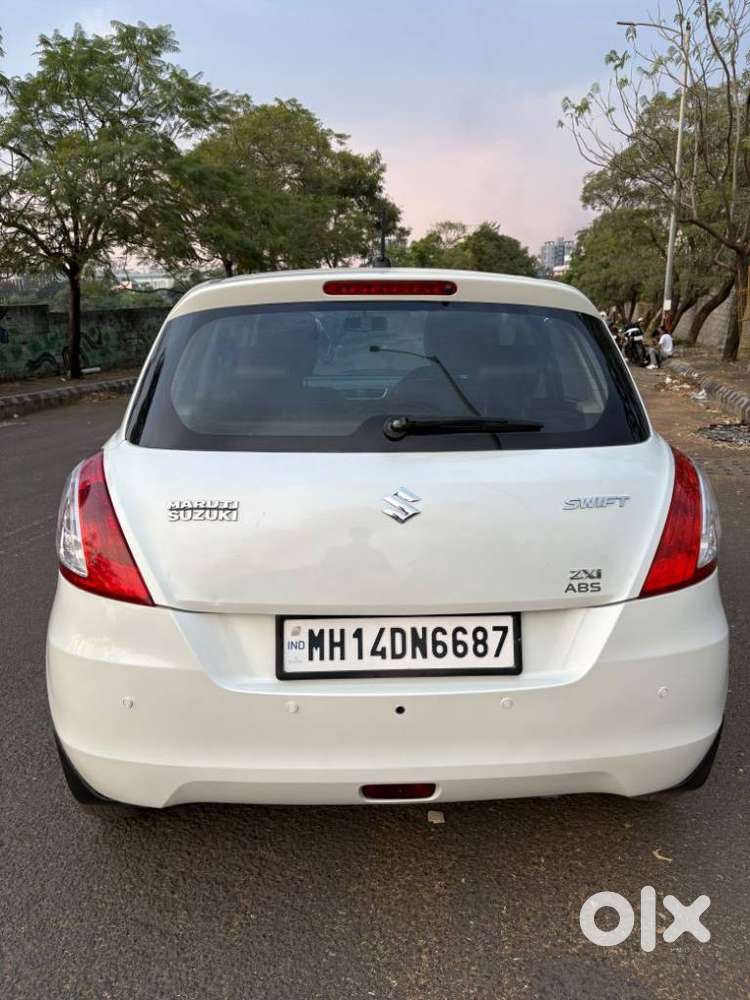 Maruti Suzuki Swift Vxi + Manual, 2012, Petrol