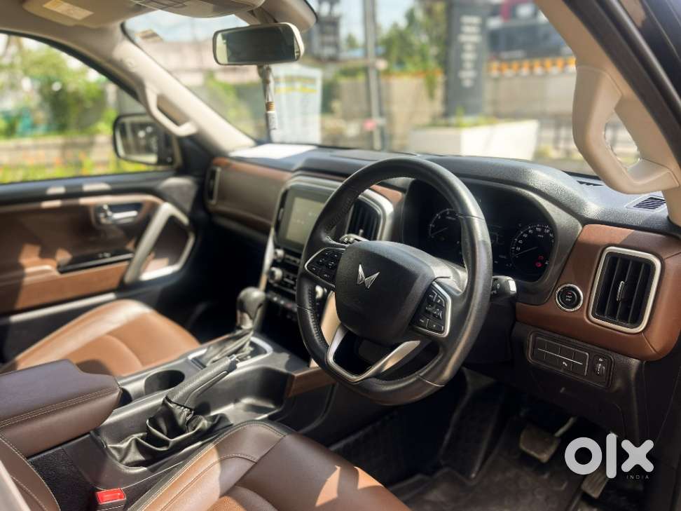 Mahindra Scorpio, 2023, Petrol