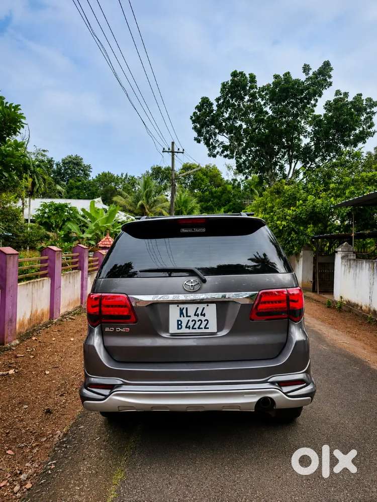Toyota Fortuner Diesel 2012 4th Owner
