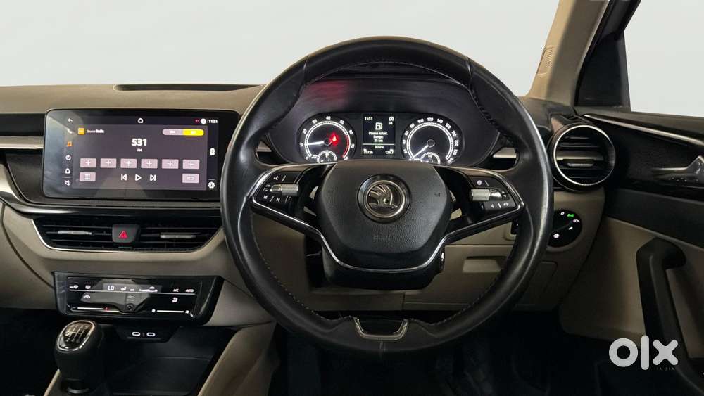 Skoda Slavia 1.0 Ambition Tsi, 2022, Petrol