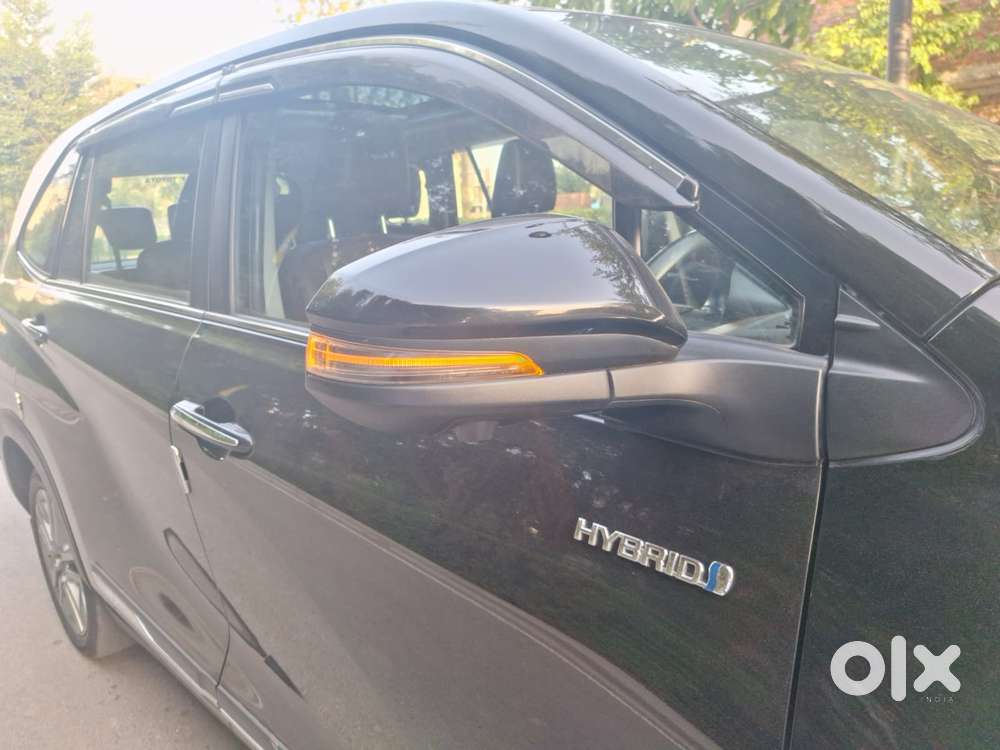 Toyota Innova Hycross 2.0 Zx (o) Hybrid 7 Str, 2024, Cng & Hybrids