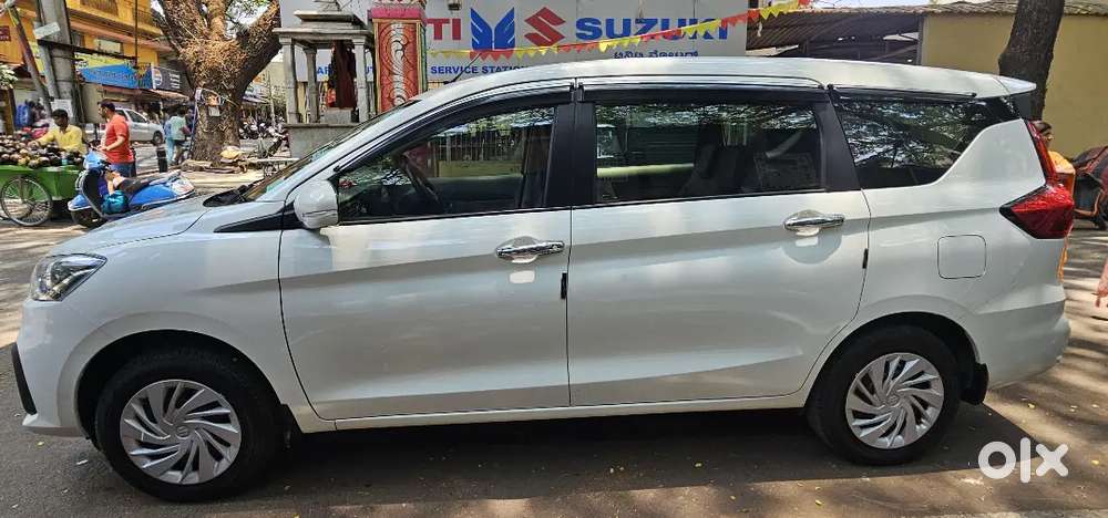 Maruti Suzuki Ertiga 2025 Petrol & Cng Well Maintained