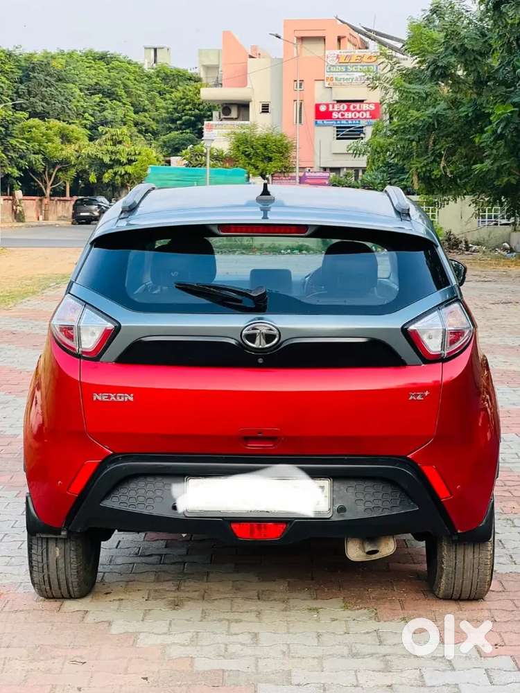 Nexon Xza Plus Petrol+cng