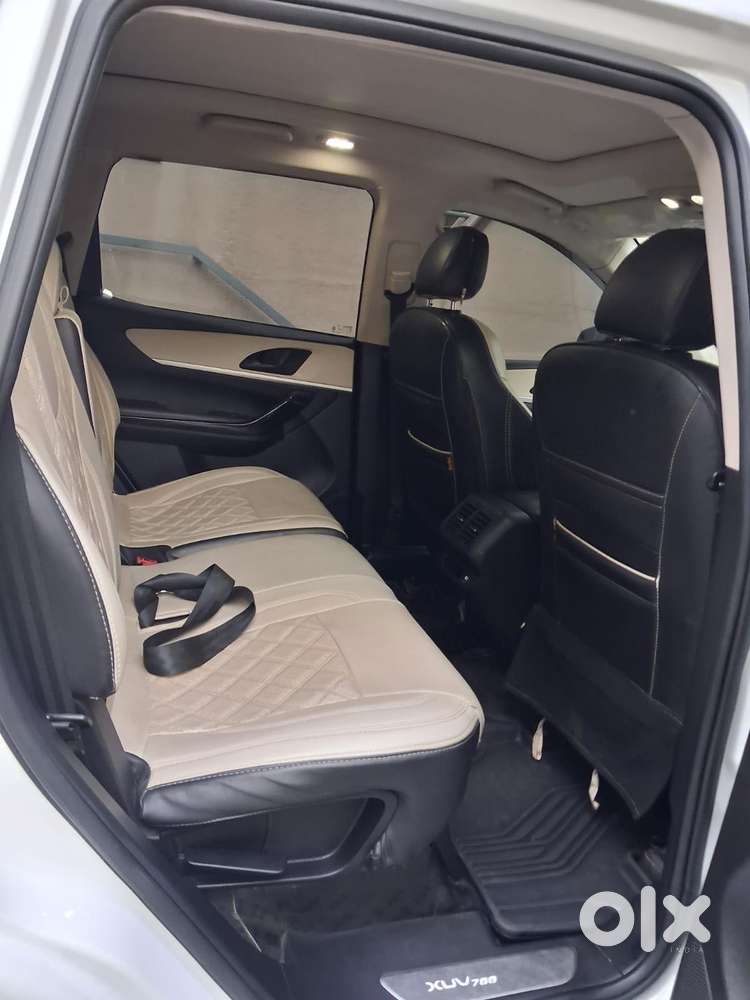 Mahindra Xuv700 2.2 Ax 5 Diesel At 7 Str, 2023, Diesel