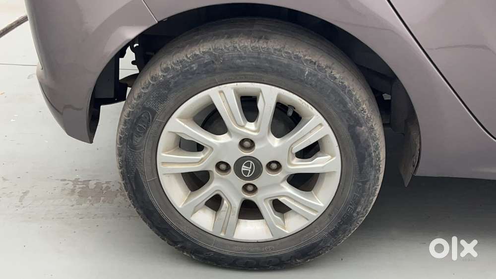 Tata Tiago Xz, 2017, Petrol