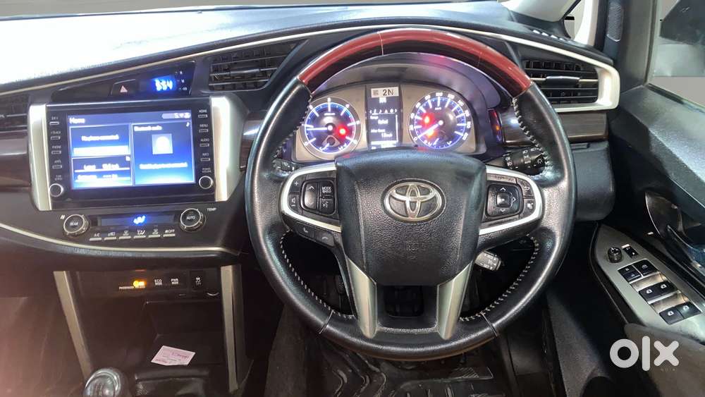 Toyota Innova Crysta [2020-ongoing] 2.4 Vx 8 Str, 2021, Diesel