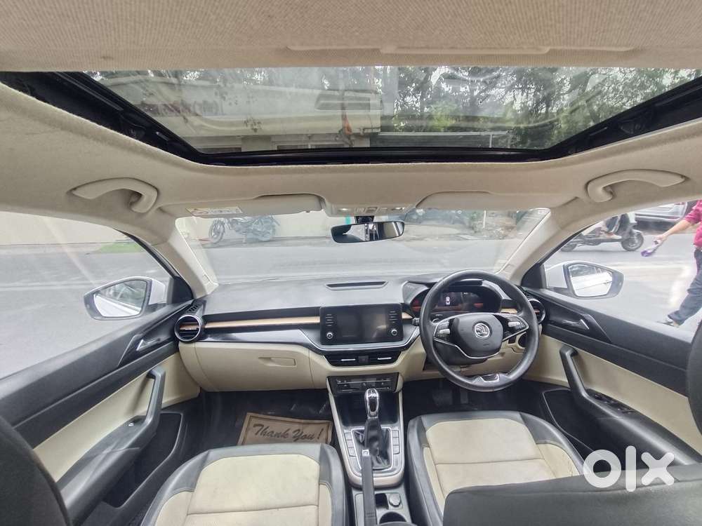 Skoda Slavia 1.0 Tsi Style At, 2022, Petrol