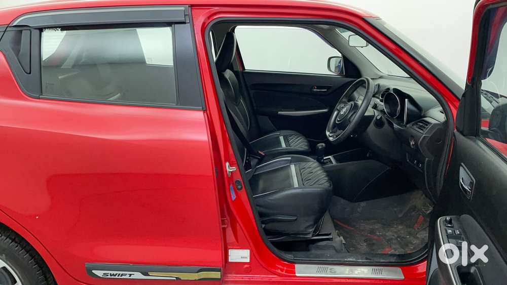 Maruti Suzuki Swift Amt Zxi, 2022, Petrol