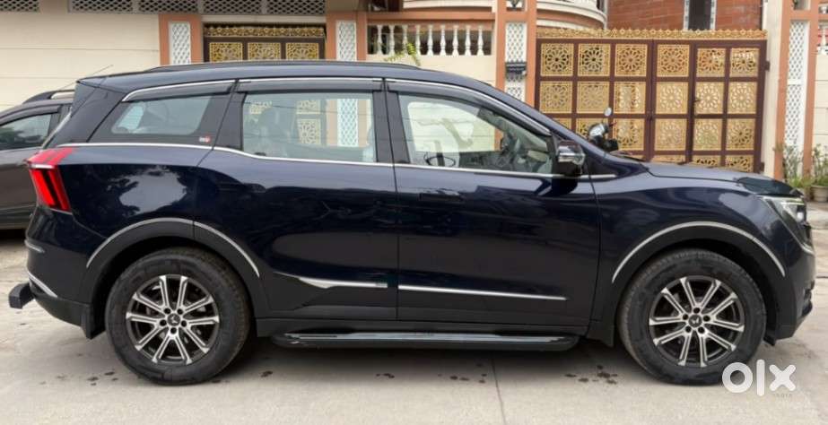 Mahindra Xuv700 2.2 Ax 7 Diesel At Luxury Pack Str, 2023, Diesel