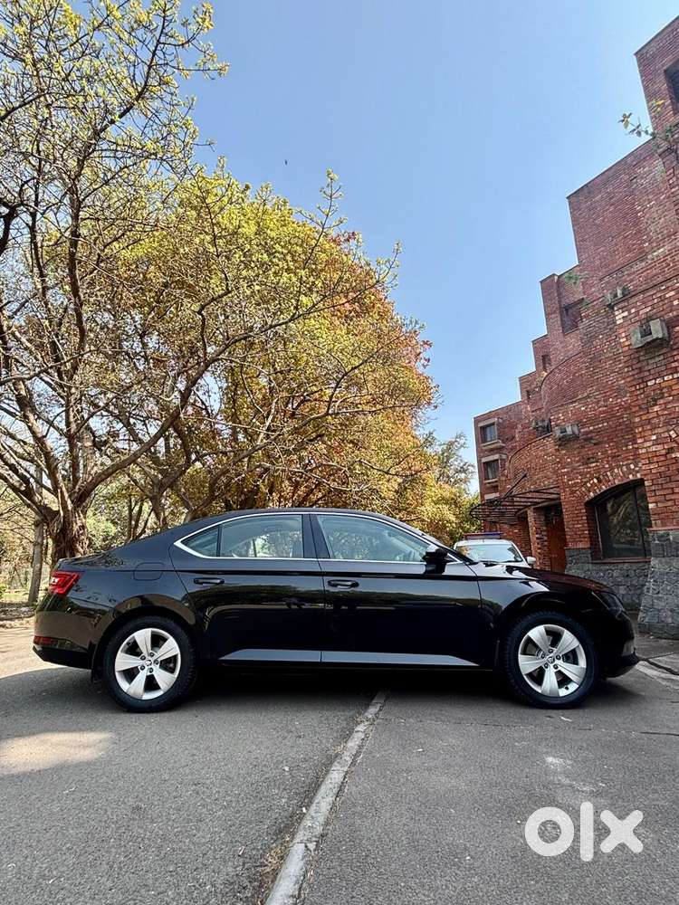 Skoda Superb Style 1.8, 2019, Petrol
