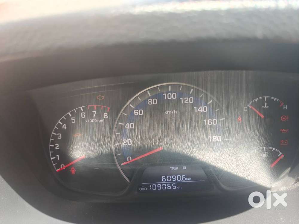 Top Condition Hyundai Xcent 2018 Petrol Well Maintained