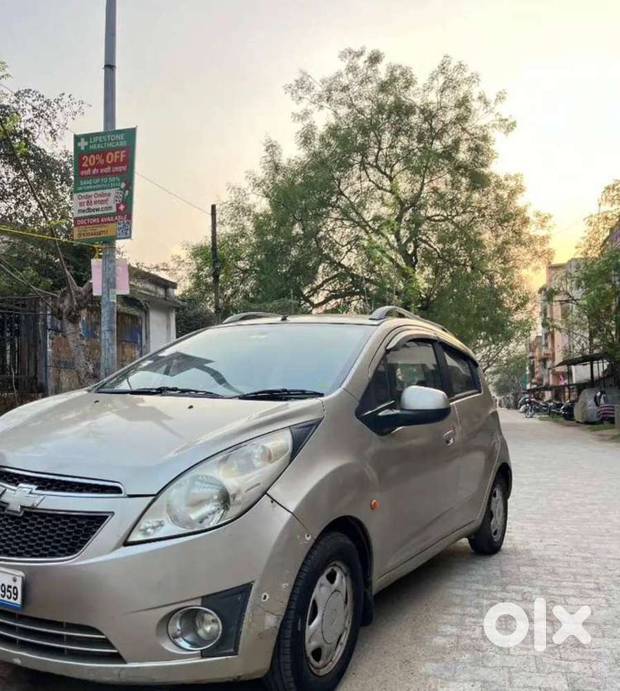 Chevrolet Beat Petrol 2012