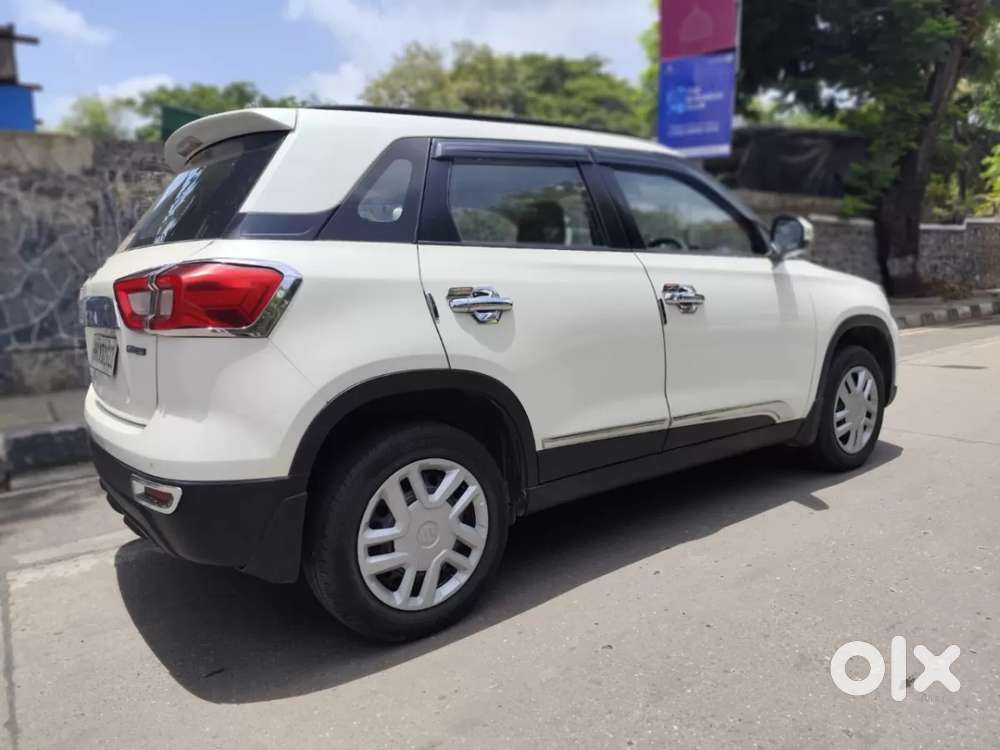 Maruti Suzuki Vitara Brezza 1.5 Vxi At, 2021, Petrol