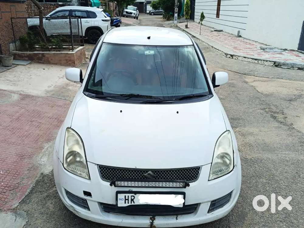Maruti Suzuki Dzire Tour 2016