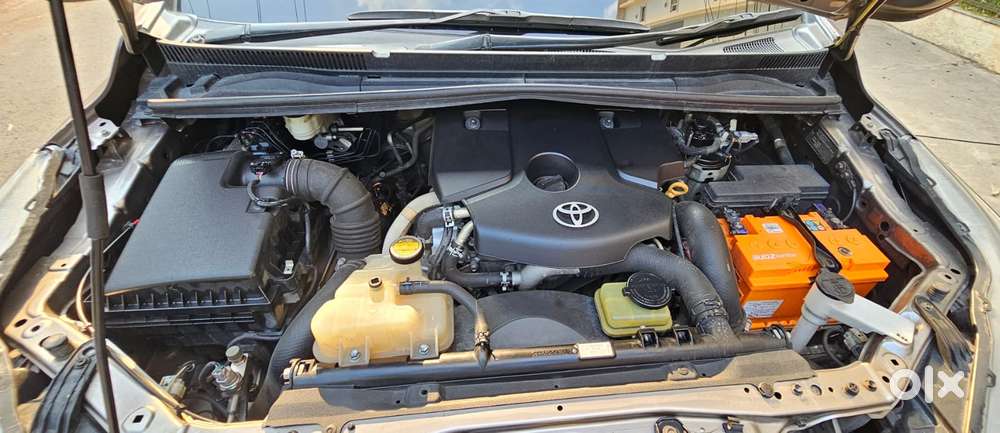 Toyota Innova Crysta 2.8z Automatic, 2016, Diesel