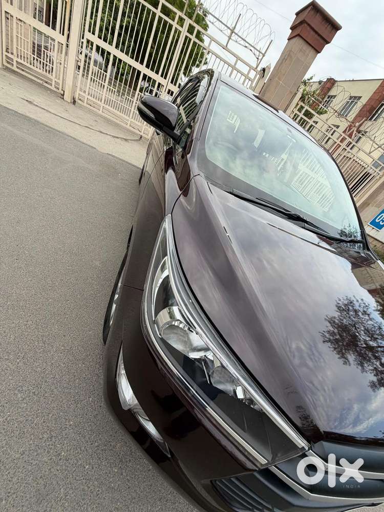 Toyota Innova Crysta 2.4 G Mt, 2016, Diesel