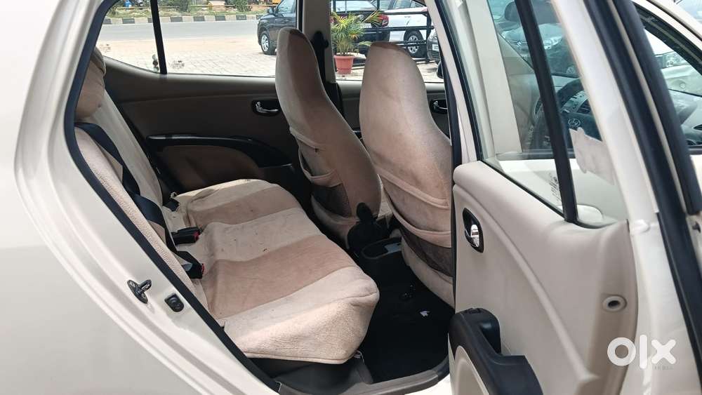 Hyundai I10 Sportz, 2013, Petrol